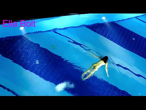 ❤️ Ech kann net ophalen ze kucken, jonk Blond gefaange schwammen plakeg am ELLA BOLT Resort Pool ️❌ Sexvideo bei eis lb.qizpornolar.ru ❤