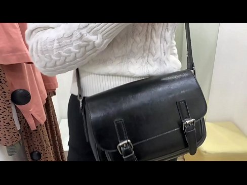 ❤️ Ëffentlech Masturbatioun vu jonke Bitch FeralBerry mat engem Dildo am Fittingsraum ️❌ Sexvideo bei eis lb.qizpornolar.ru ❤
