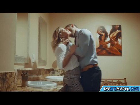 ❤️ Wann eng Busty Blond Iech an engem ëffentlechen Toilette verféiert ️❌ Sexvideo bei eis lb.qizpornolar.ru ❤